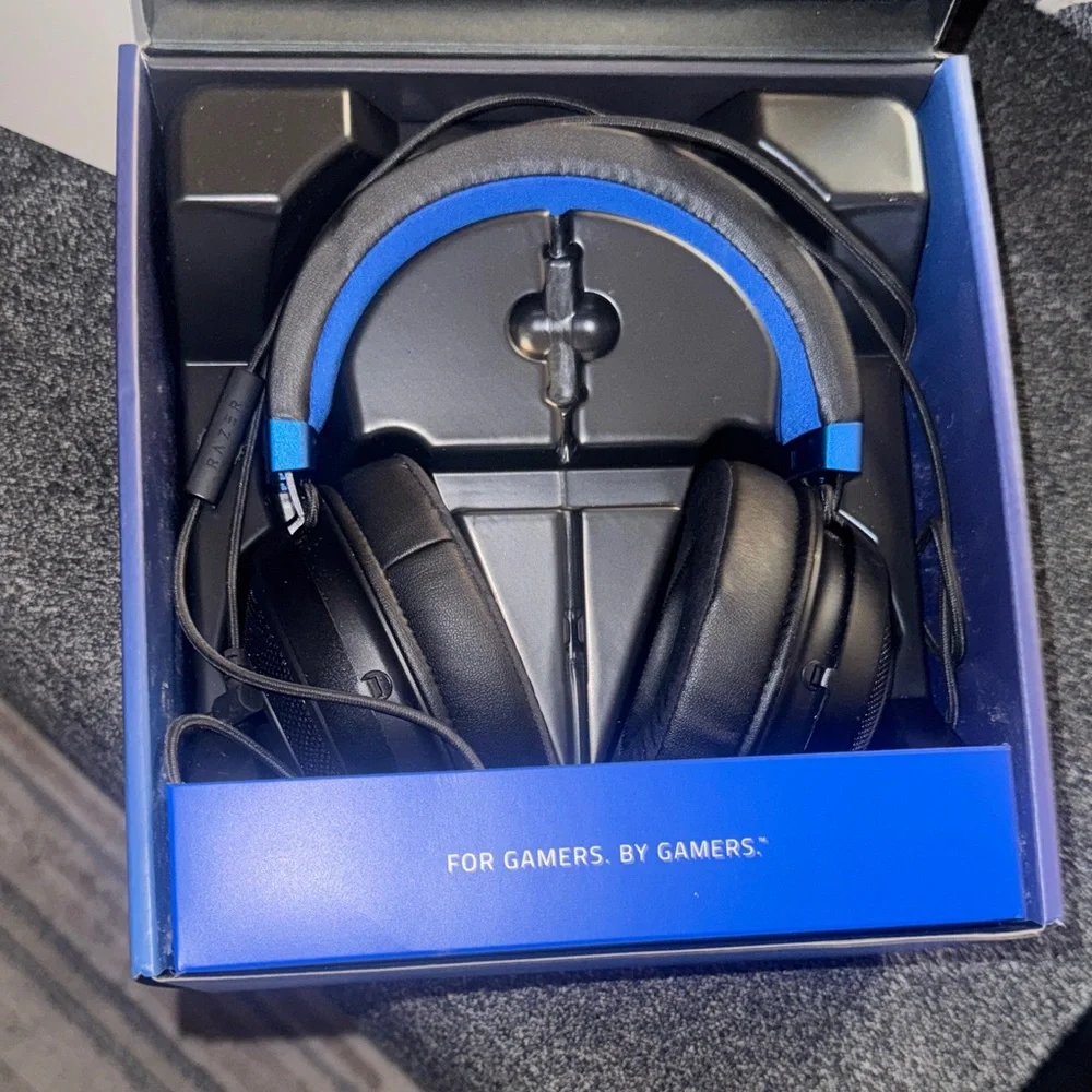 Razer Kraken Console Headset - Black and Blue